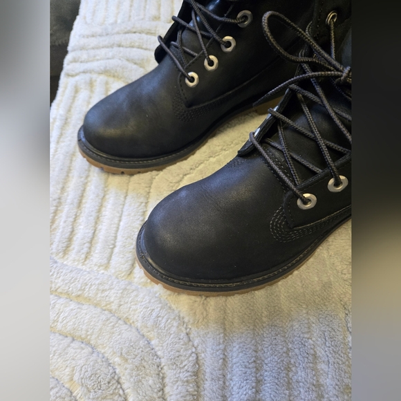Timberland Women's Black Lace Up Boots Size 9 EUC - Picture 2 of 8